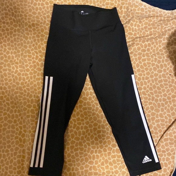 Adidas leggings capri length, black , size XS. - Picture 2 of 8